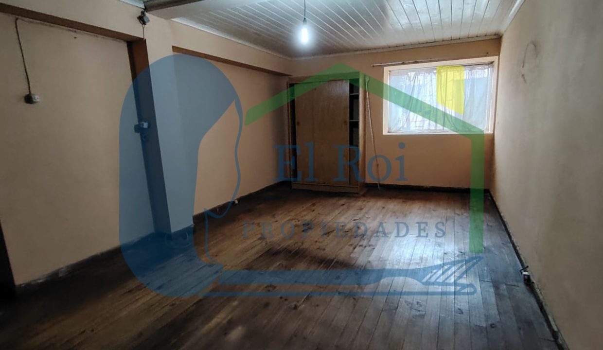 Se-vende-casa-tres-pisos-en-playa-ancha (12)